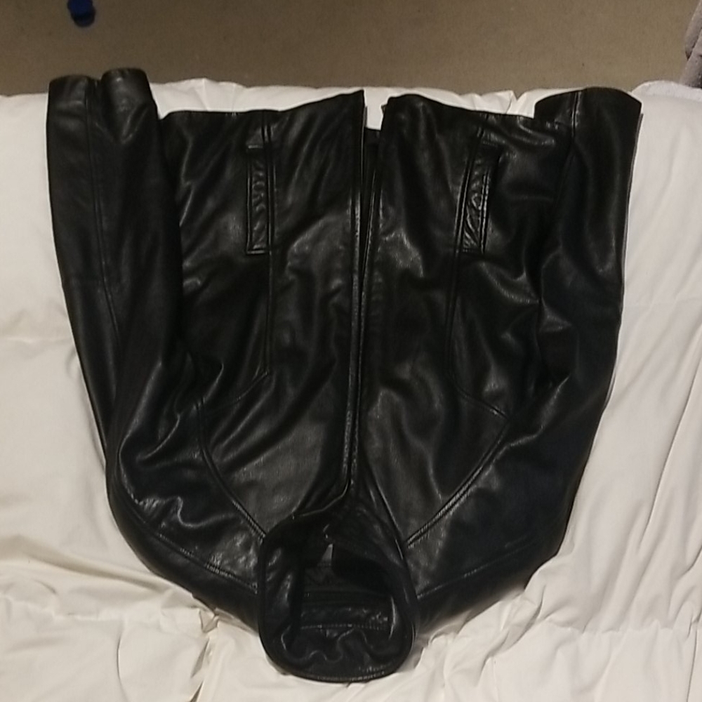 *SOLD* NWOT Wilsons Leather womens leather jacket